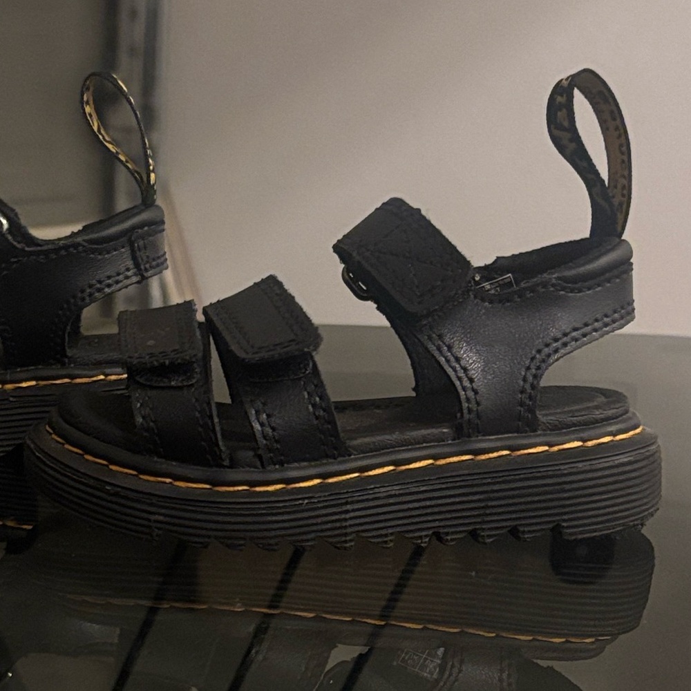 Dr. Martens Toddler Strap Sandals - Picture 2 of 11